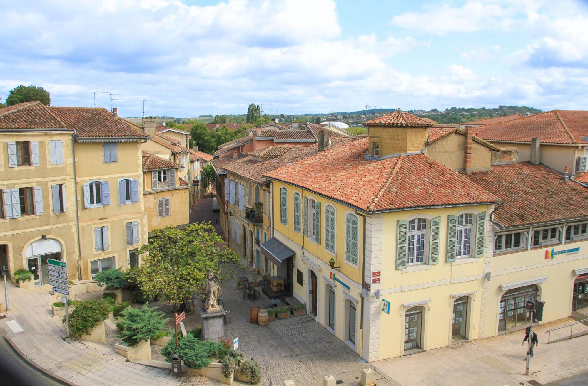 Villaret - Tres Spacieux En Coeur De Ville Auch Eksteriør billede